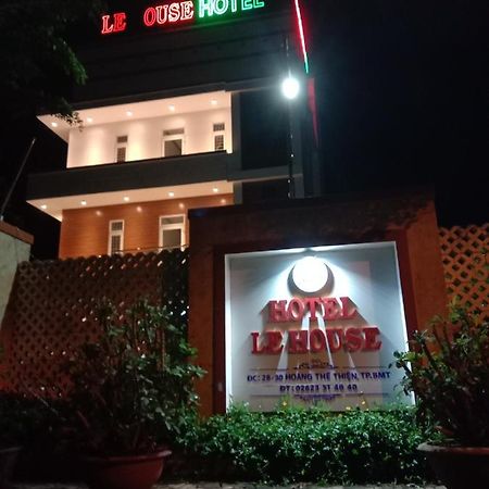 Le House Hotel Buon Ma Thuot Bagian luar foto