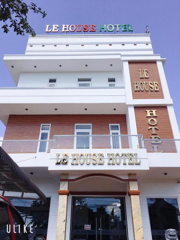 Le House Hotel Buon Ma Thuot Bagian luar foto